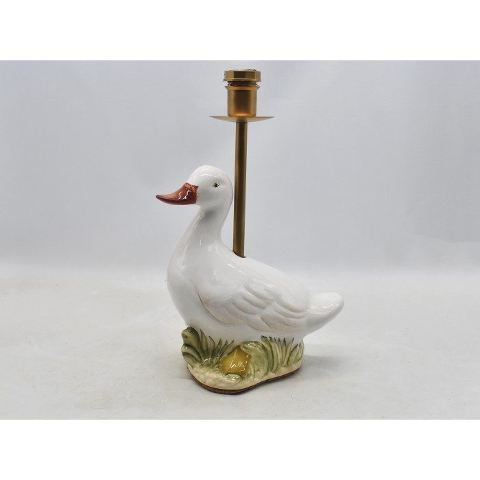BASE DE ABAJUR DE PATO BRANCO 22L x 38A