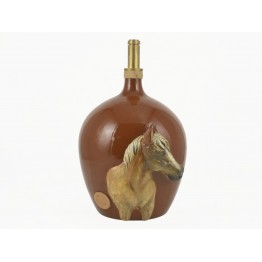BASE DE ABAJUR GARRAFÃO COM APLICAÇÃO DE CAVALO 33L x 38C x 54A