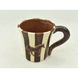 CANECA COM APLICAÇÃO DE CAVALO E ALÇA DE RABO 11,5L x 15C x 11A